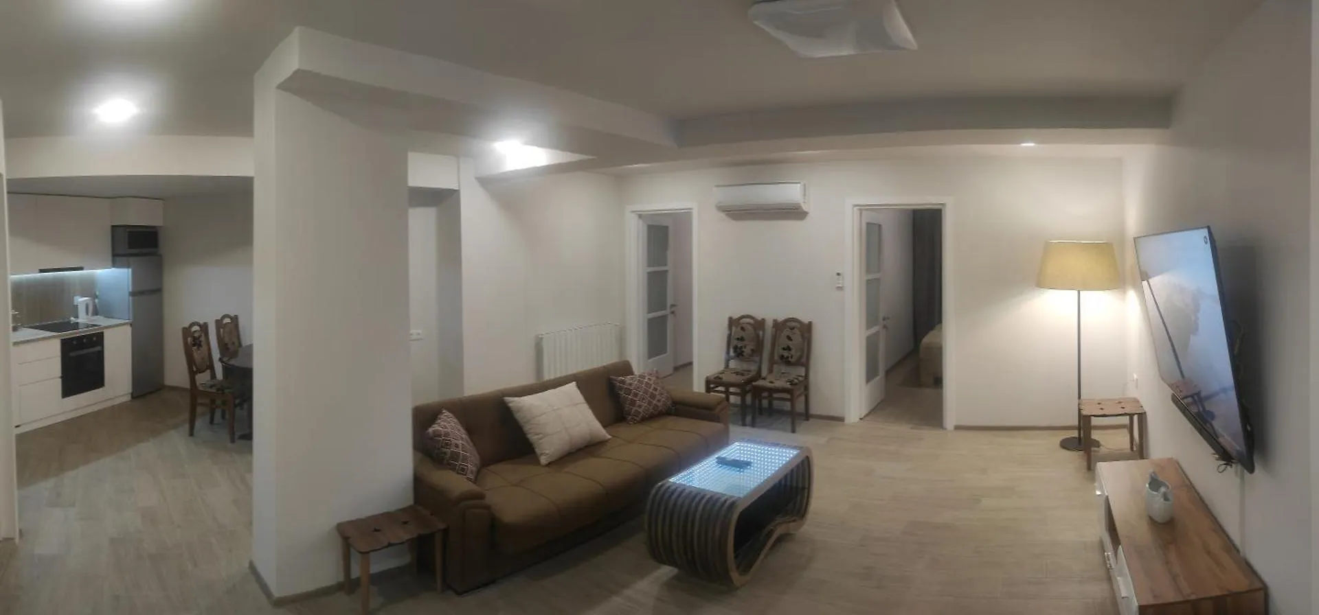 Apartment Ferienwohnung Freedom Island Tbilisi Georgien